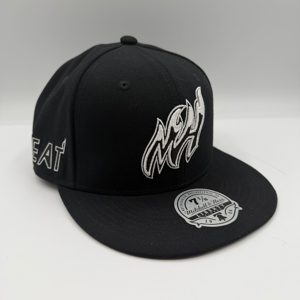 Mitchell & Ness‎ Miami Heat Hat Cap 7 1/8 Black Liberty Fitted NBA Basketball